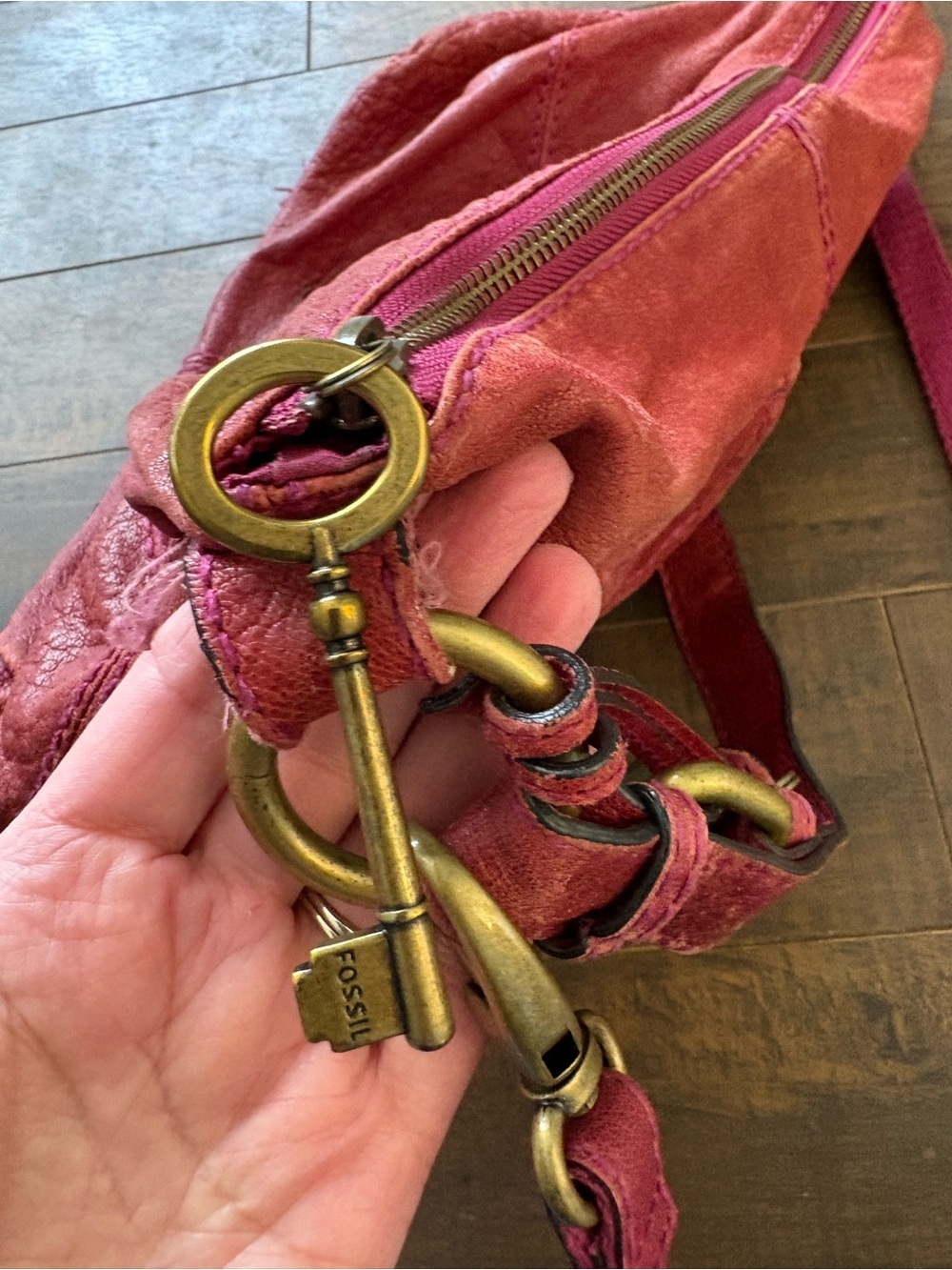 Vintage Long Live  Red Leather Shoulder Bag - Picture 14 of 14